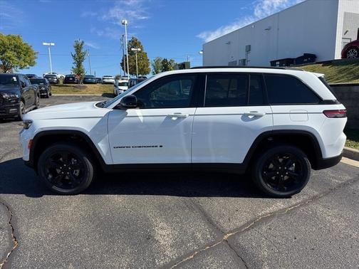 2025 Jeep Grand Cherokee Altitude