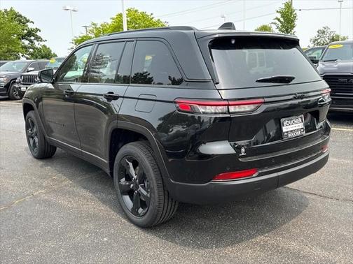 2025 Jeep Grand Cherokee Altitude