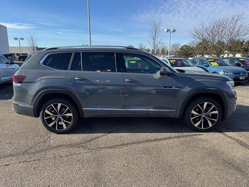 2026 Volkswagen Atlas 2.0T SEL Premium R-Line 4MOTION