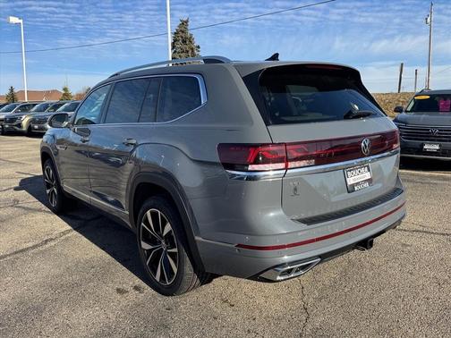 2026 Volkswagen Atlas 2.0T SEL Premium R-Line 4MOTION