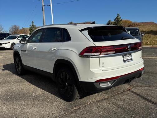 2026 Volkswagen Atlas Cross Sport 2.0T SE w/Technology 4MOTION