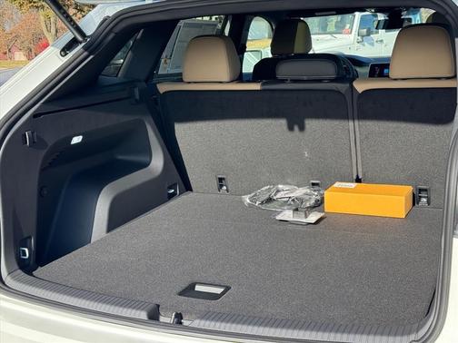 2026 Volkswagen Atlas Cross Sport 2.0T SE w/Technology 4MOTION