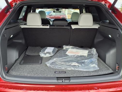 2025 Volkswagen Atlas Cross Sport 2.0T SEL Premium