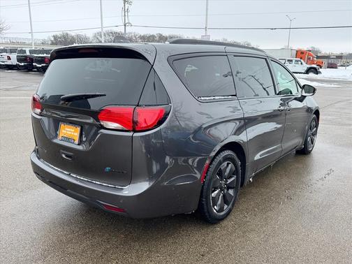 2020 Chrysler Pacifica Hybrid Limited