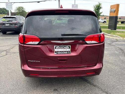 2017 Chrysler Pacifica Touring