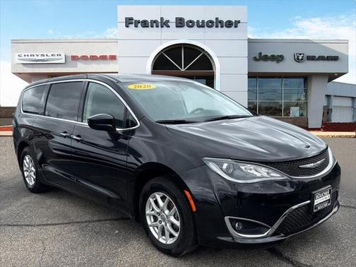 2020 Chrysler Pacifica Touring