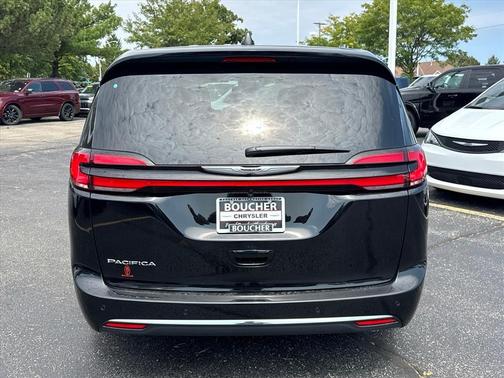 2026 Chrysler Pacifica L