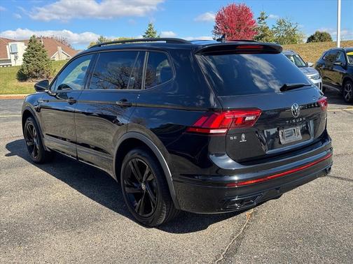 2024 Volkswagen Tiguan 2.0T SE R-Line Black 4MOTION