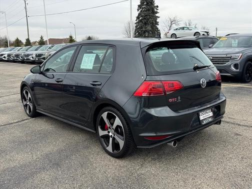 2016 Volkswagen Golf GTI 2.0T SE 4-Door