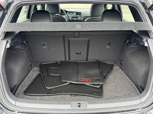 2016 Volkswagen Golf GTI 2.0T SE 4-Door