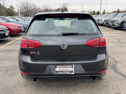 2016 Volkswagen Golf GTI 2.0T SE 4-Door