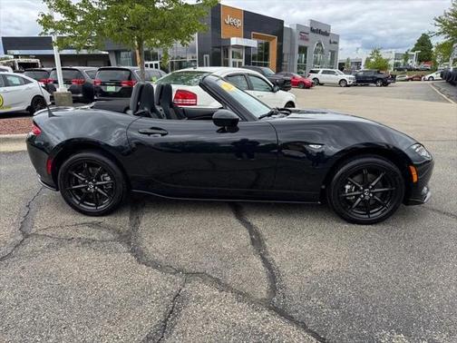 2024 Mazda MX-5 Miata Sport