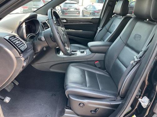 2020 Jeep Grand Cherokee Overland