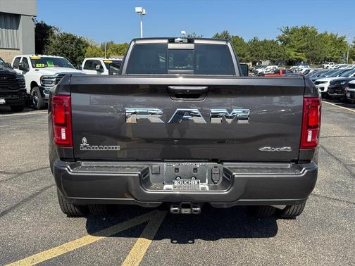 2025 RAM 3500 Laramie Crew Cab 4x4 8' Box