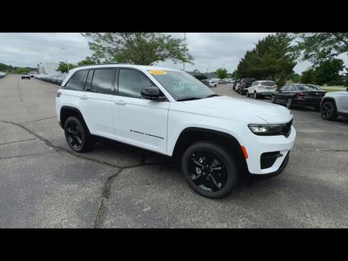 2024 Jeep Grand Cherokee Altitude