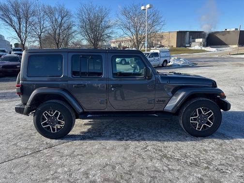 2026 Jeep Wrangler 4-Door Sahara 4x4