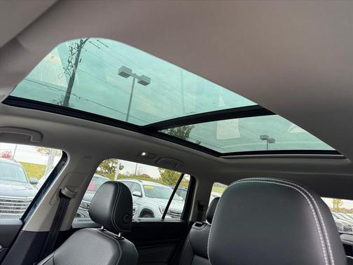 2022 Volkswagen Atlas 3.6L SE w/Technology