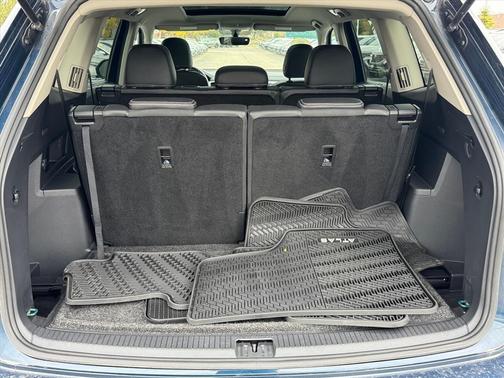 2022 Volkswagen Atlas 3.6L SE w/Technology