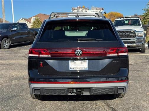 2025 Volkswagen Atlas 2.0T Peak Edition