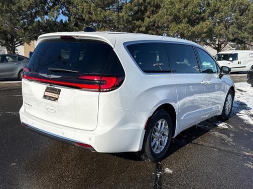 2026 Chrysler Pacifica L