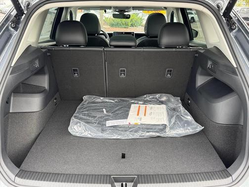 2025 Volkswagen Tiguan 2.0T SE 4MOTION