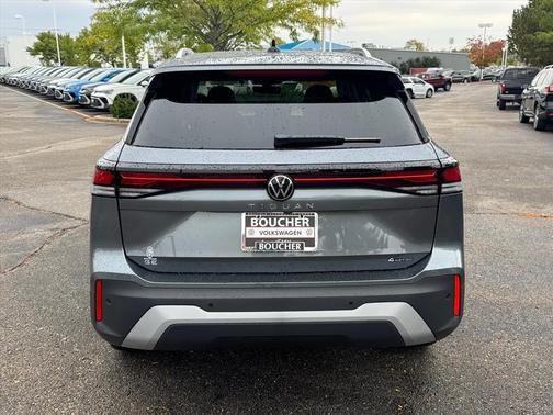 2025 Volkswagen Tiguan 2.0T SE 4MOTION
