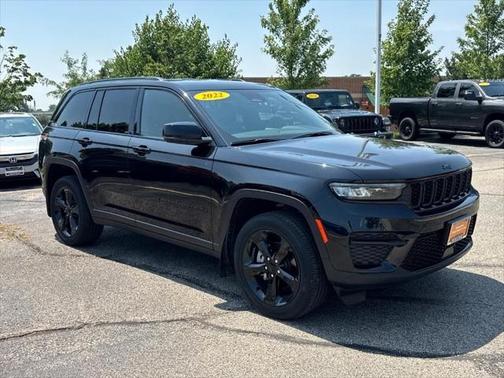 2022 Jeep Grand Cherokee Altitude