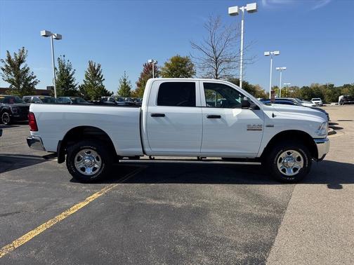 2018 RAM 2500 Tradesman Crew Cab 4x4 6'4' Box