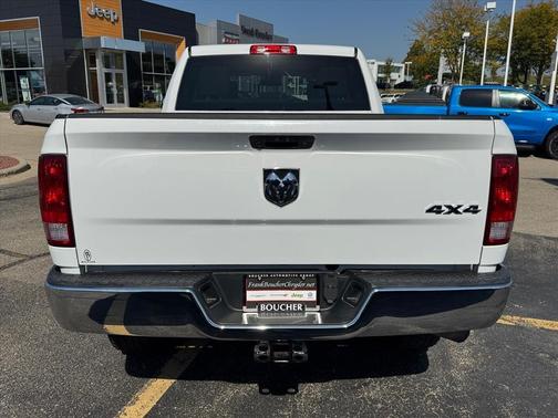 2018 RAM 2500 Tradesman Crew Cab 4x4 6'4' Box