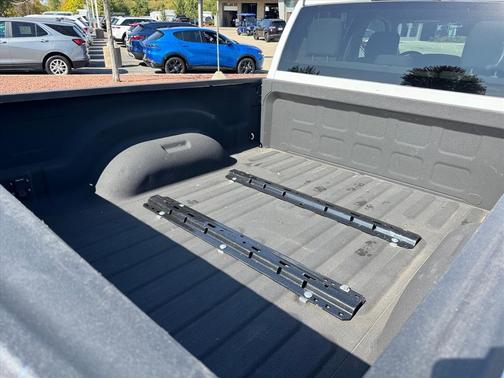 2018 RAM 2500 Tradesman Crew Cab 4x4 6'4' Box