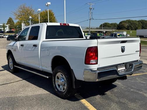 2018 RAM 2500 Tradesman Crew Cab 4x4 6'4' Box