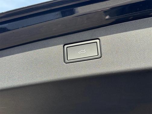 2025 Volkswagen Tiguan 2.0T SE R-Line Black 4MOTION