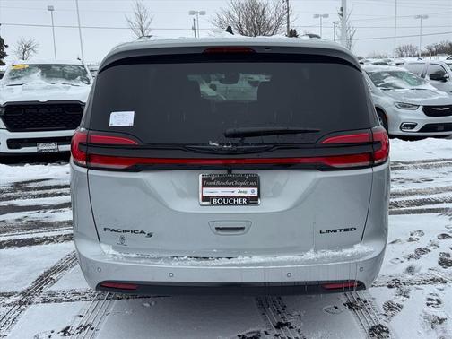 2026 Chrysler Pacifica Limited