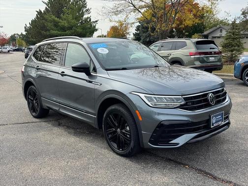 2022 Volkswagen Tiguan 2.0T SE R-Line Black 4MOTION