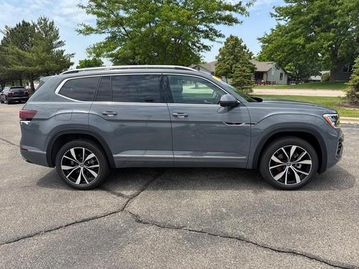 2025 Volkswagen Atlas 2.0T SEL Premium R-Line 4MOTION