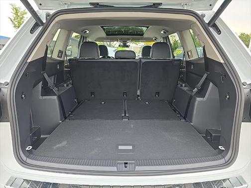 2025 Volkswagen Atlas 2.0T SEL Premium R-Line 4MOTION