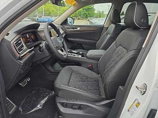 2025 Volkswagen Atlas 2.0T SEL Premium R-Line 4MOTION