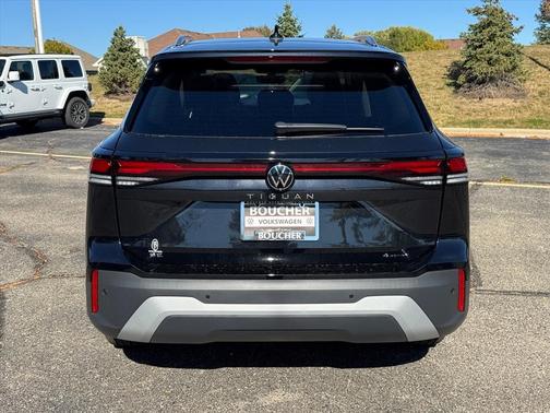 2025 Volkswagen Tiguan 2.0T SE 4MOTION