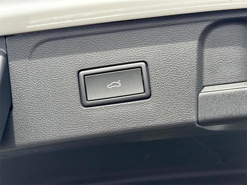 2026 Volkswagen Atlas Peak Edition