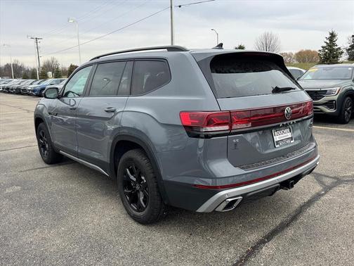 2026 Volkswagen Atlas Peak Edition