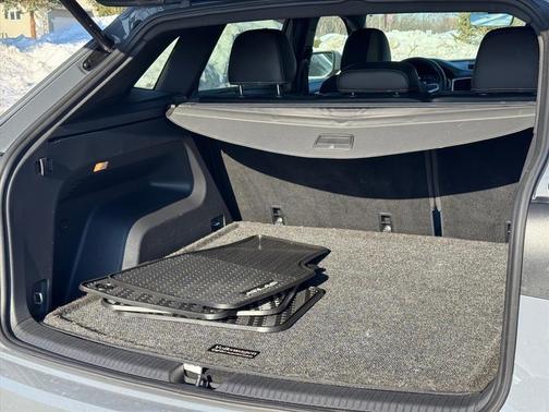 2023 Volkswagen Atlas Cross Sport 3.6L V6 SEL Premium R-Line