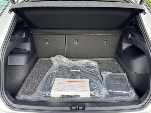 2025 Volkswagen Tiguan 2.0T SEL R-Line 4MOTION