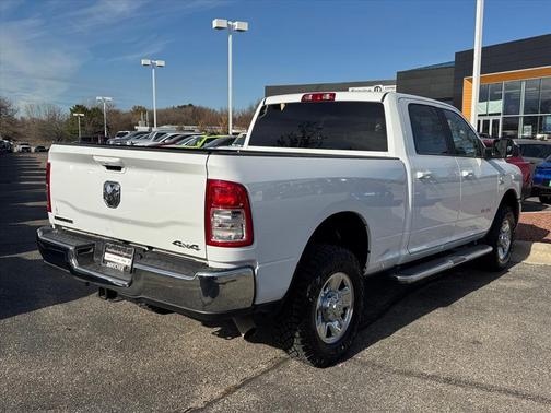 2022 RAM 2500 Big Horn Crew Cab 4x4 6'4' Box