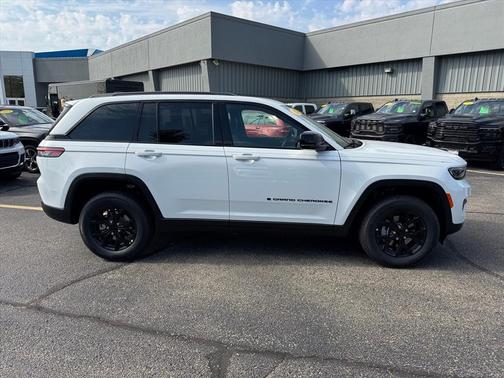 2025 Jeep Grand Cherokee Altitude