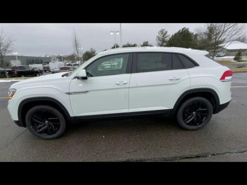 2023 Volkswagen Atlas Cross Sport 2.0T SE w/Technology 4MOTION