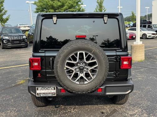 2025 Jeep Wrangler 4-Door Sahara 4x4