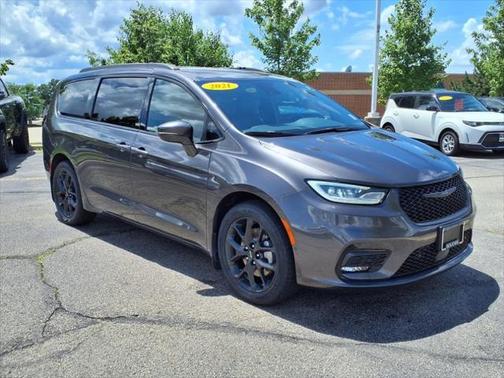 2021 Chrysler Pacifica Touring L