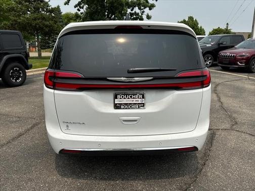 2025 Chrysler Pacifica L