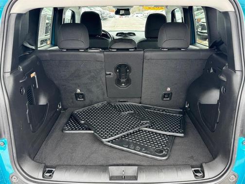 2022 Jeep Renegade Trailhawk