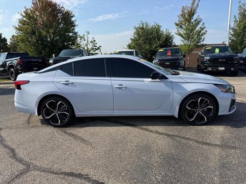 2024 Nissan Altima SR FWD